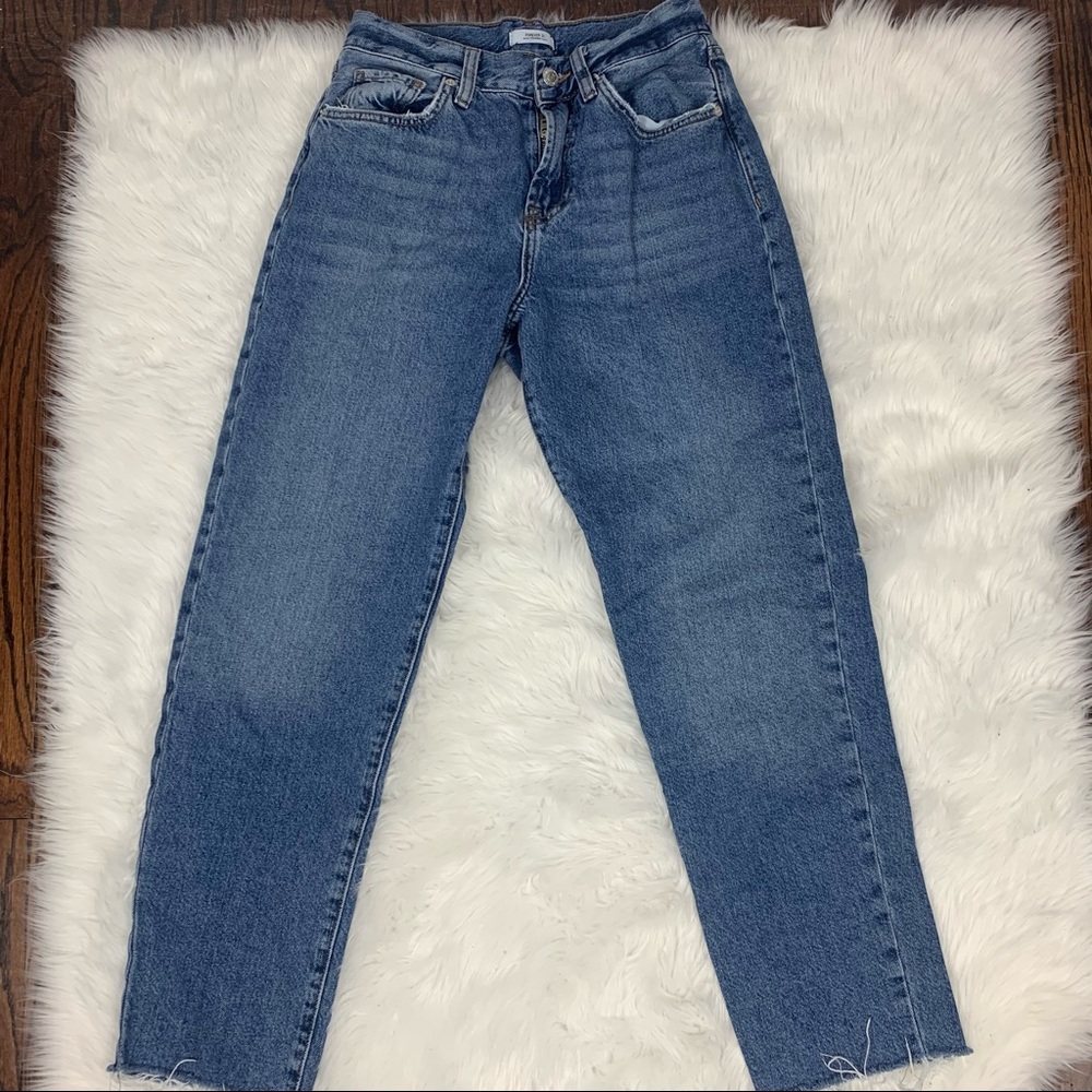 Forever 21 Mom Jeans with Raw Hem Size 25
